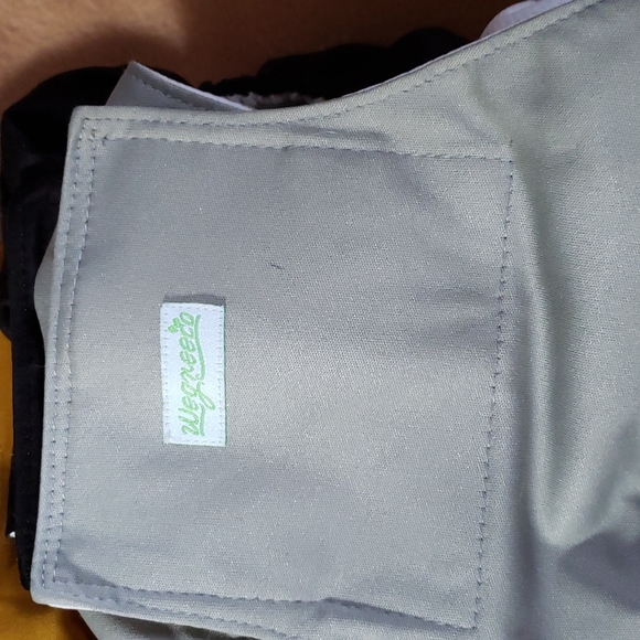 ( 4 diapers total) Incontinence Diapers for Dogs - Picture 3 of 16